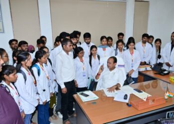 पैरामेडिकल छात्रों की मांगों पर स्वास्थ्य मंत्री इरफान अंसारी का बड़ा फैसला, छात्रावास की व्यवस्था जल्द होगी