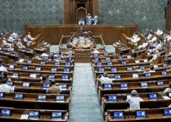 Parliament Session 2026: लोकसभा में एंटी पेपर लीक संशोधन विधेयक पेश, विपक्ष के हंगामे के बीच संसद की कार्यवाही दोपहर 2 बजे तक स्थगित