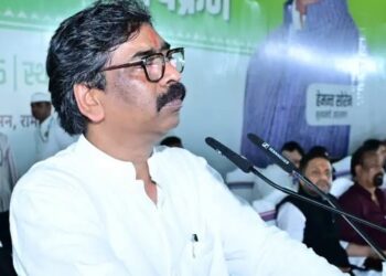 क्या 14 दिन बाद सरकार से बातचीत से निकलेगा छात्र आंदोलन का हल?