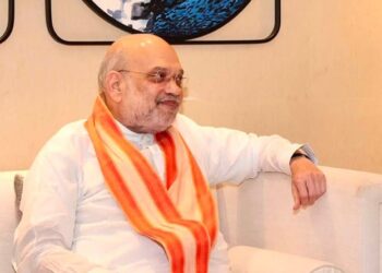 केंद्रीय गृह एवं सहकारिता मंत्री और भारतीय जनता पार्टी के वरिष्ठ नेता अमित शाह का कांग्रेस द्वारा ‘वंदे मातरम’ के केवल दो छंद गाने के निर्णय पर करारा हमला