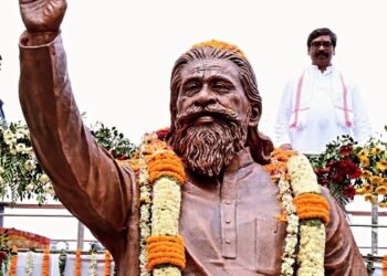 पिता दिशोम गुरु शिबू की पुण्यतिथि पर श्रद्धांजलि देते हुए मुख्यमंत्री हेमंत सोरेन भावुक हुए, जानिए क्या कहा ?