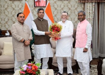 भाजपा ने राज्यपाल संतोष कुमार गंगवार तक पहुंचाई शिकायत, छात्र आंदोलन का मुद्दा उठा
