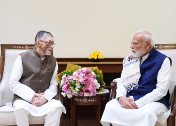झारखंड में छात्र आंदोलन से बने हालात की जानकारी मोदी और शाह को दी, दिल्ली में राज्यपाल संतोष गंगवार की अहम मुलाकात