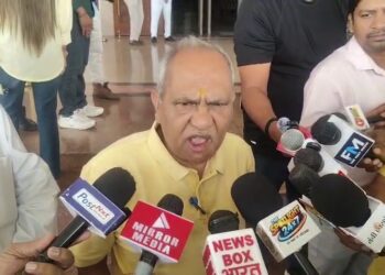 ‘कॉकरोच’ का नाम सुनते ही भड़के BJP विधायक सी.पी. सिंह,