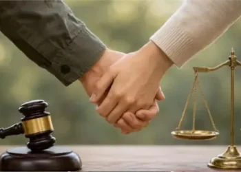 SC का ऐतिहासिक फैसला: अब लिव-इन रिलेशनशिप में भी महिलाओं को मिलेगा कानून का कवच, क्रूरता करने वालों की खैर नहीं!