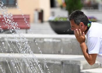 Europe Heatwave: क्या यूरोप भीषण गर्मी की चपेट में? स्लोवाकिया और ऑस्ट्रिया में टूटा दशकों का तापमान रिकॉर्ड