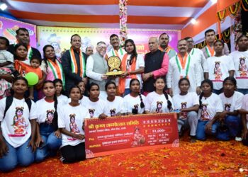 श्रीकृष्ण दही हांडी प्रतियोगिता में शामिल हुए राज्यपाल, बड़ी बात कही।