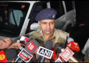चतरा विधायक जनार्दन पासवान के पुत्र को पुलिस ने किया बरामद।